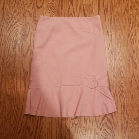 American Eagle Outfitters Dresses & Skirts - American Eagle midi blush pink corduroy skirt